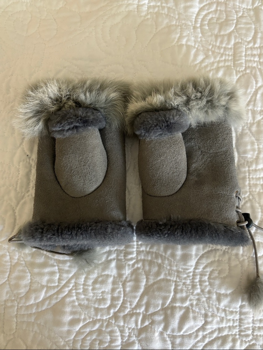 Uggs Fur Fingerless Mittens - Gray